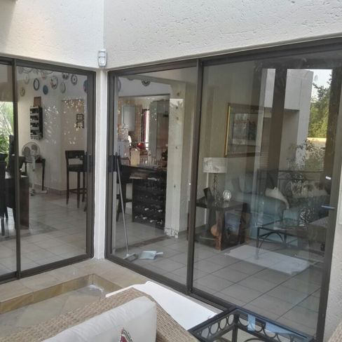 700SERIES-SLIDING-DOOR-small